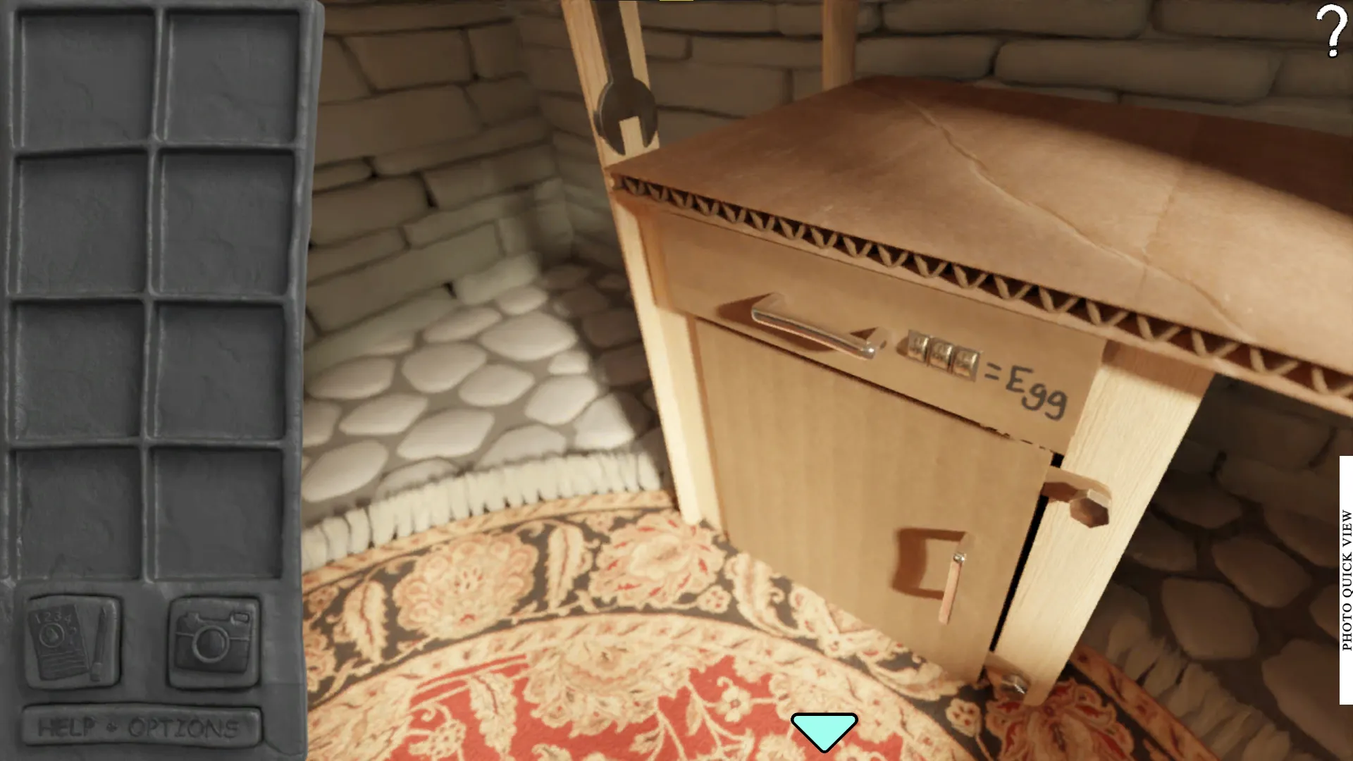 Cảnh trong game Escape From Castle Claymount, người chơi đang giải câu đố liên quan đến trứng trong bối cảnh lâu đài cổ điển, gợi mở về game trốn thoát.