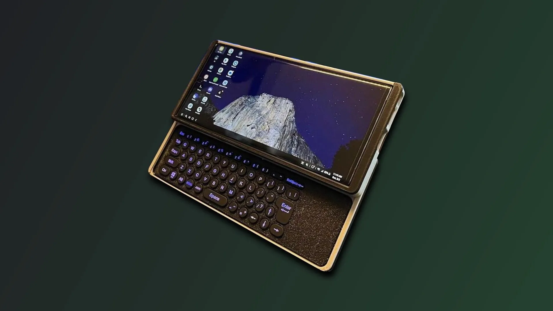 Điện thoại Samsung Galaxy Note 10+ được trang bị vỏ bảo vệ có bàn phím vật lý trượt, minh chứng cho sự sáng tạo của cộng đồng modder công nghệ.