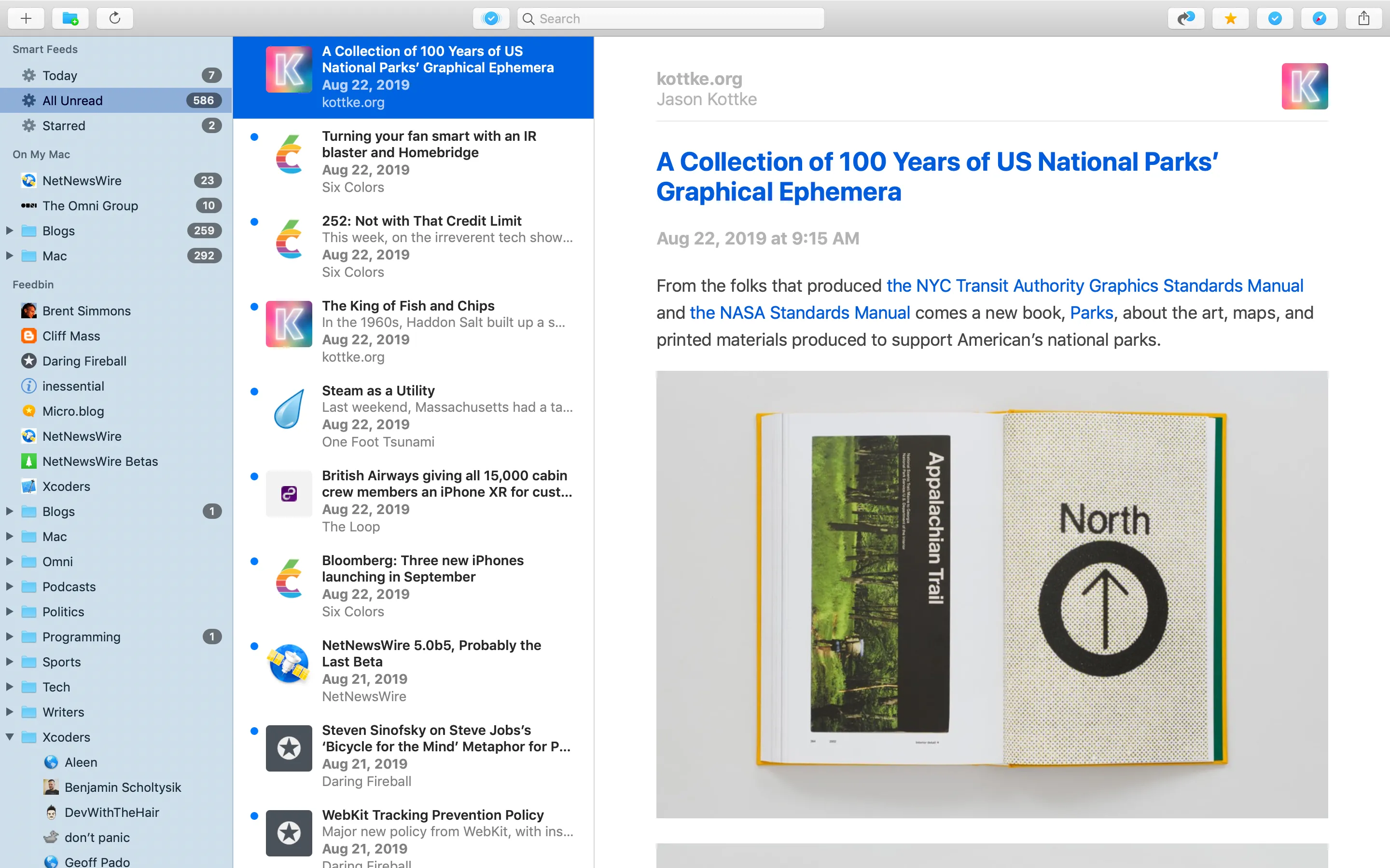 Giao diện ứng dụng đọc RSS NetNewsWire trên macOS, hiển thị danh sách các bài viết và nguồn cấp tin tức được tổ chức khoa học.