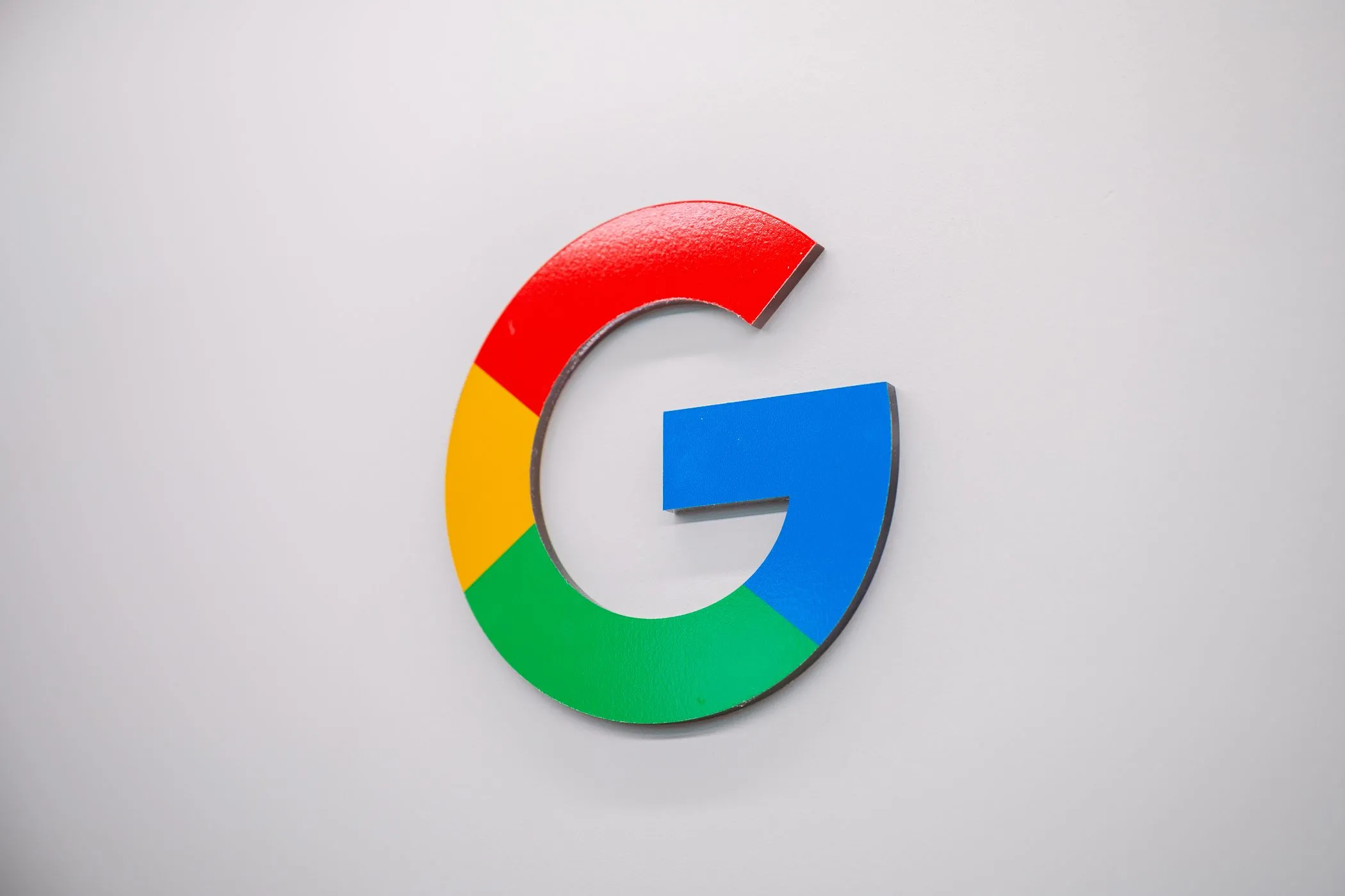 Logo Google AI với hiệu ứng ánh sáng xanh