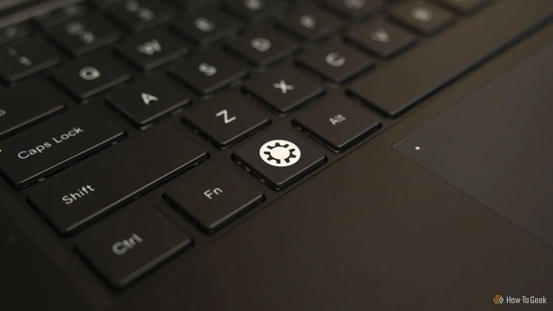 Phím logo Kubuntu trên laptop Kubuntu Focus Ir14.