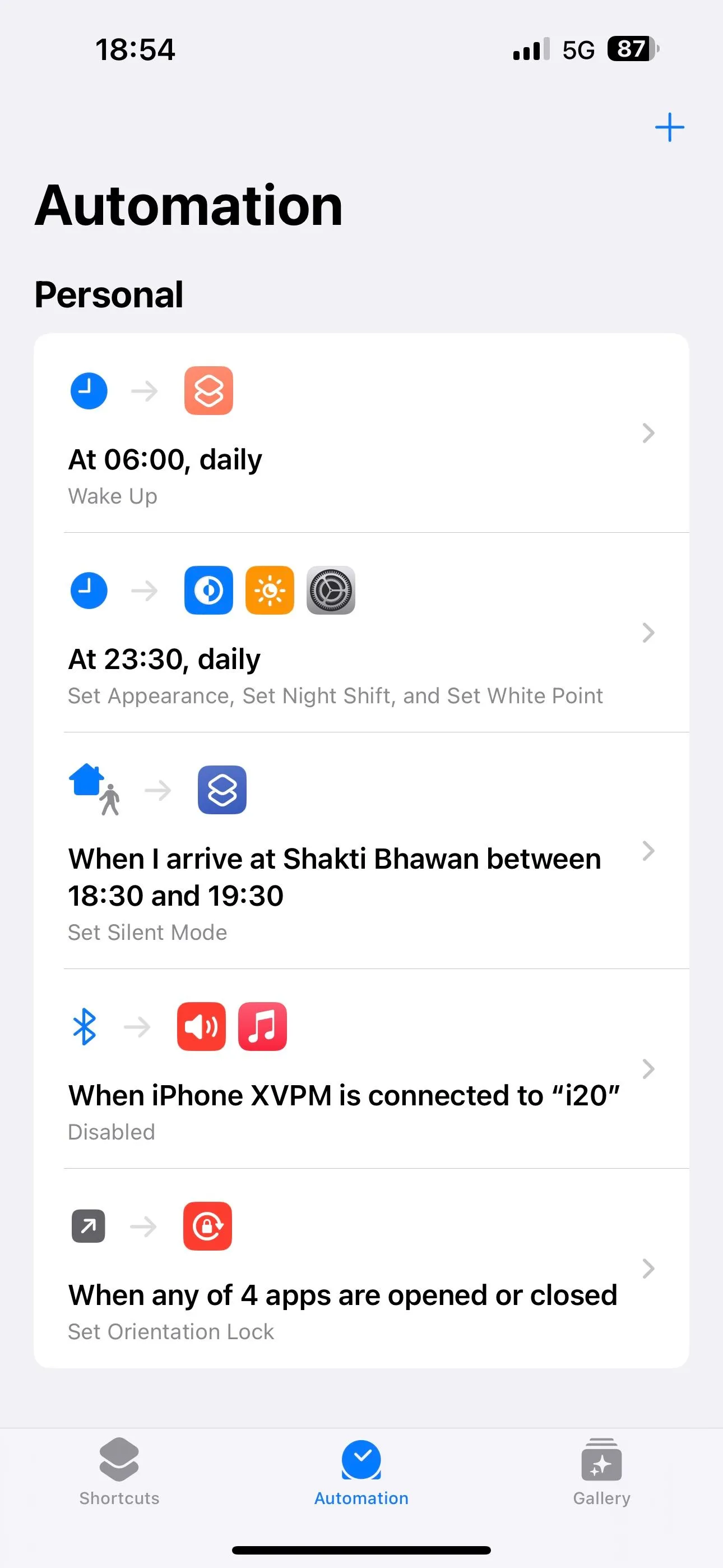 Truy cập tab Tự động hóa trong ứng dụng Phím tắt trên iOS để quản lý các cài đặt iPhone tự động