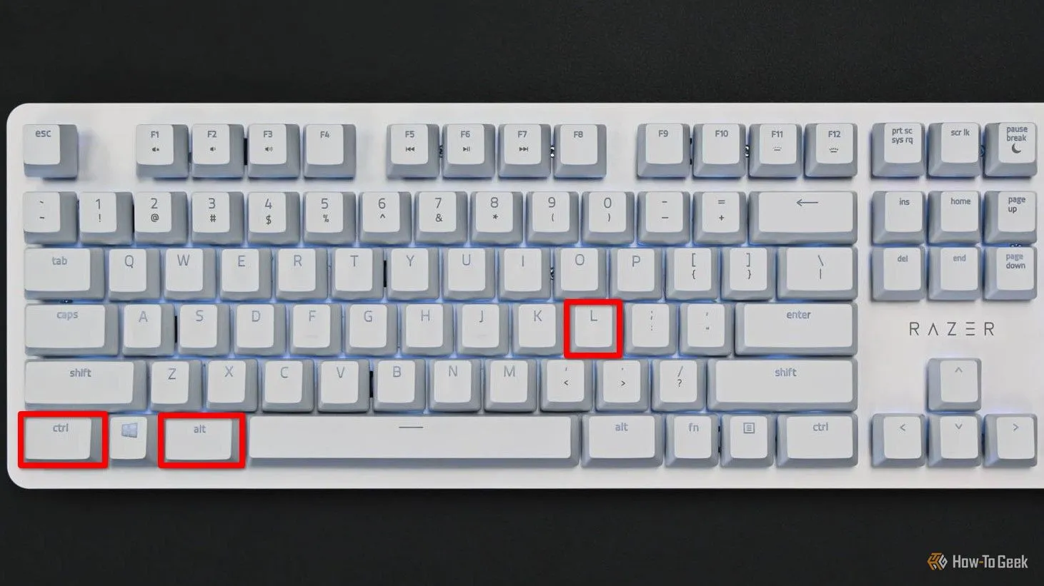 Bàn phím với các phím Ctrl, Alt và L được tô đỏ, minh họa tổ hợp phím tắt khóa màn hình Kubuntu.