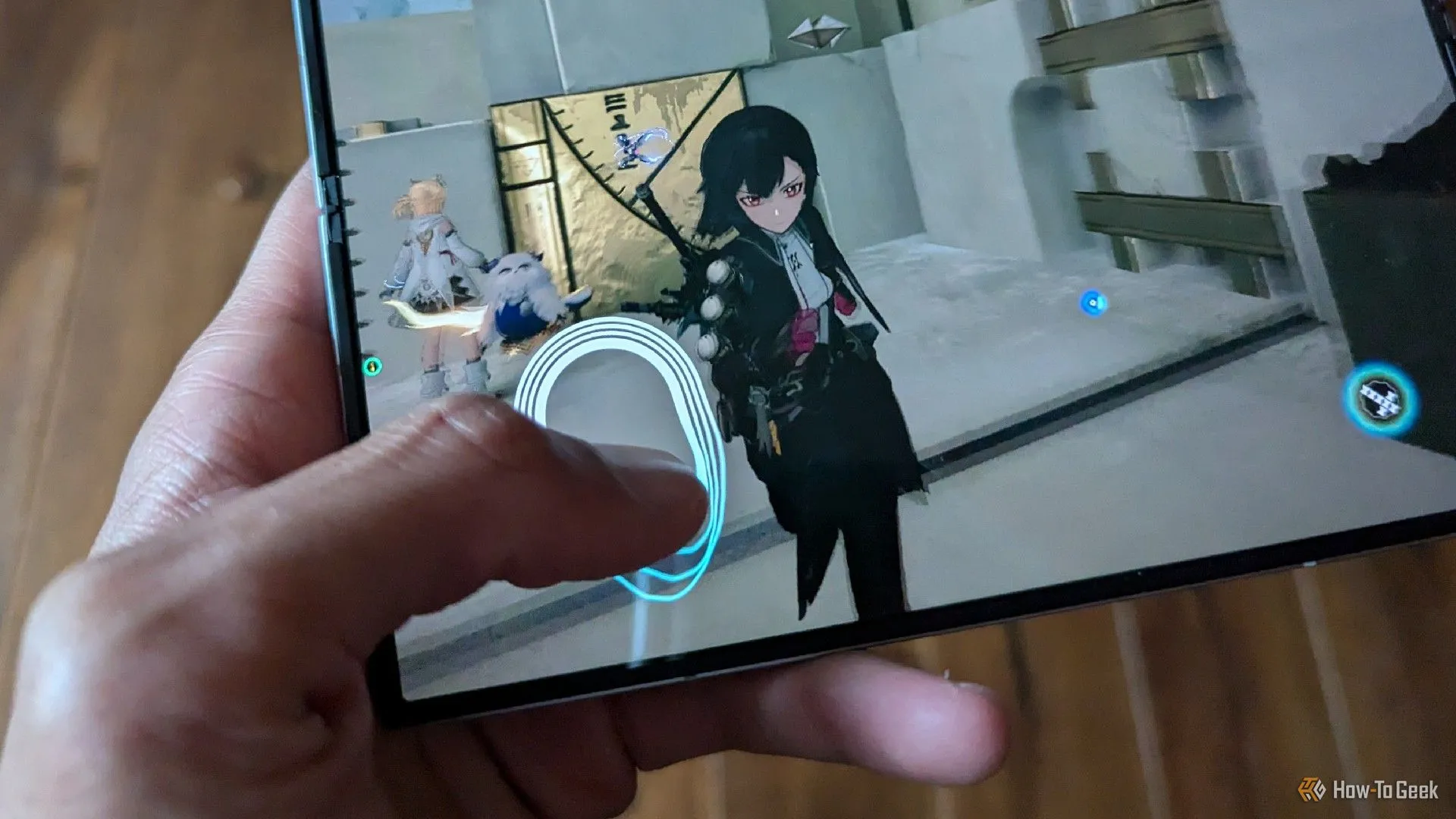 Cảnh trong game Ex Astris đang chạy trên Samsung Galaxy Z Fold 6, thể hiện ví dụ về một tựa game di động lớn nhưng dữ liệu save game không được đồng bộ.