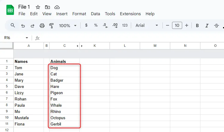 Danh sách các loài động vật trong dải ô C2:C11 của một tệp Google Sheets nguồn.