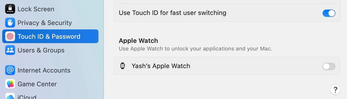 Giao diện Cài đặt Hệ thống macOS hiển thị mục Apple Watch, với tùy chọn bật tính năng Tự động mở khóa (Auto Unlock) được kích hoạt.