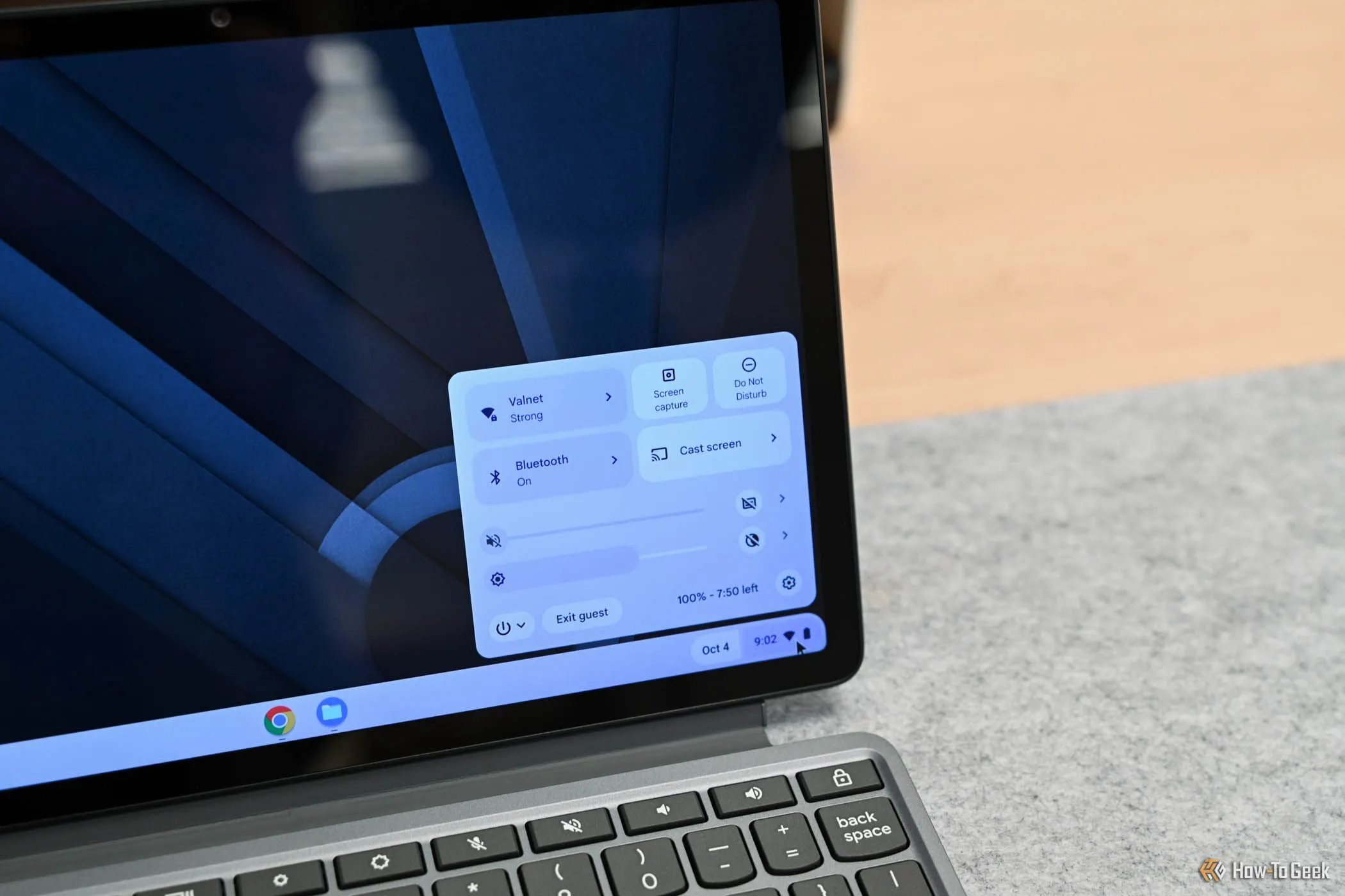 Giao diện Trung tâm điều khiển (Control Center) trên Lenovo Chromebook Duet 11 inch