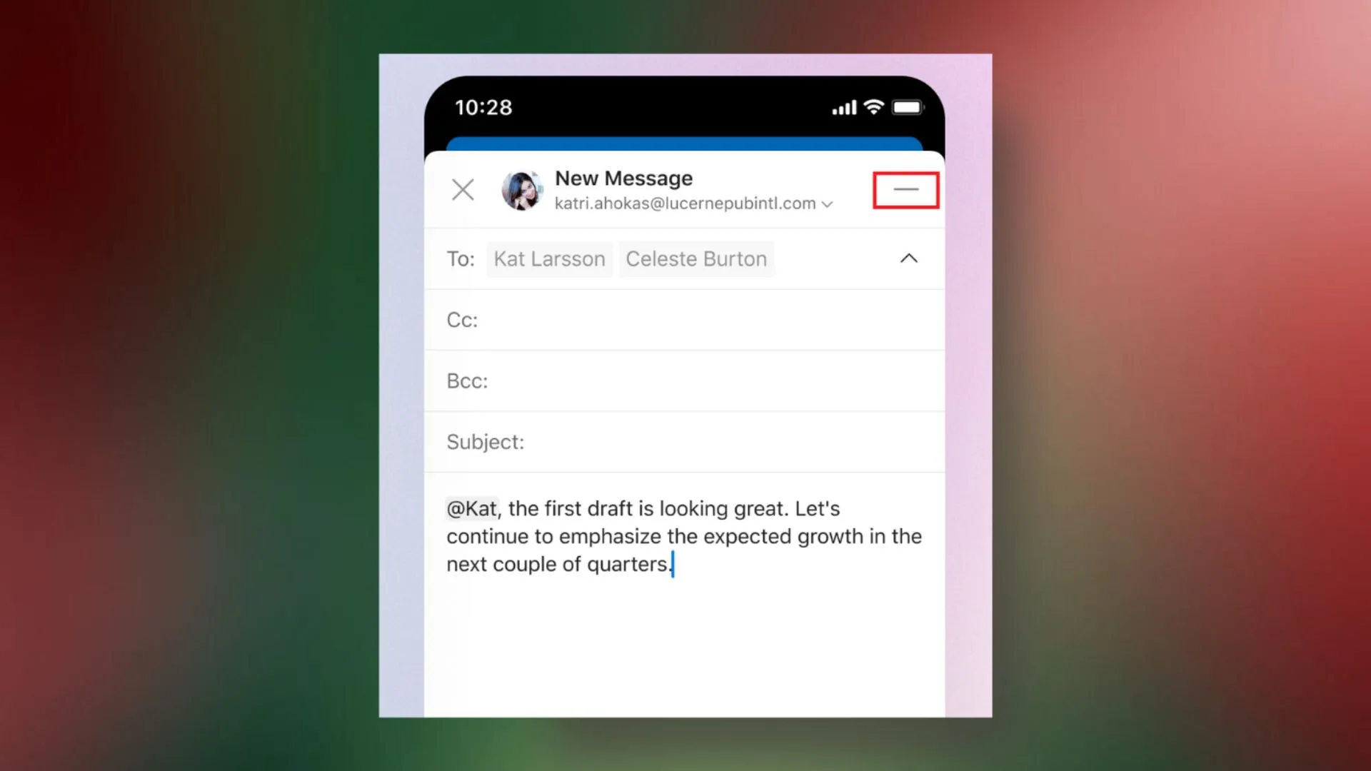 Giao diện ứng dụng Outlook mobile với tính năng thu nhỏ bản nháp email tiện lợi