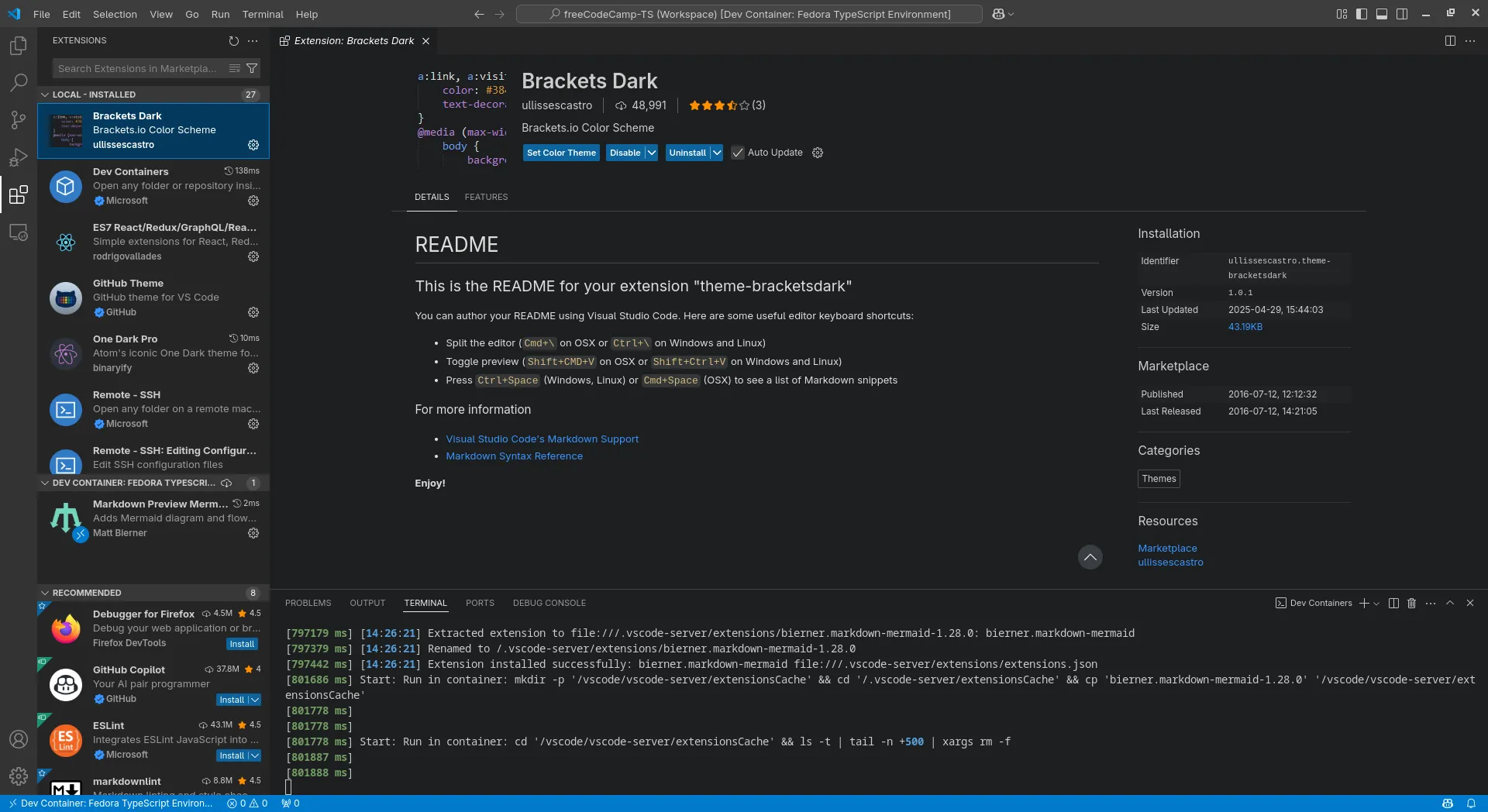 Giao diện Visual Studio Code hiển thị bảng điều khiển tiện ích mở rộng và trang thông tin chi tiết của một tiện ích, làm nổi bật khả năng tùy biến vô hạn.