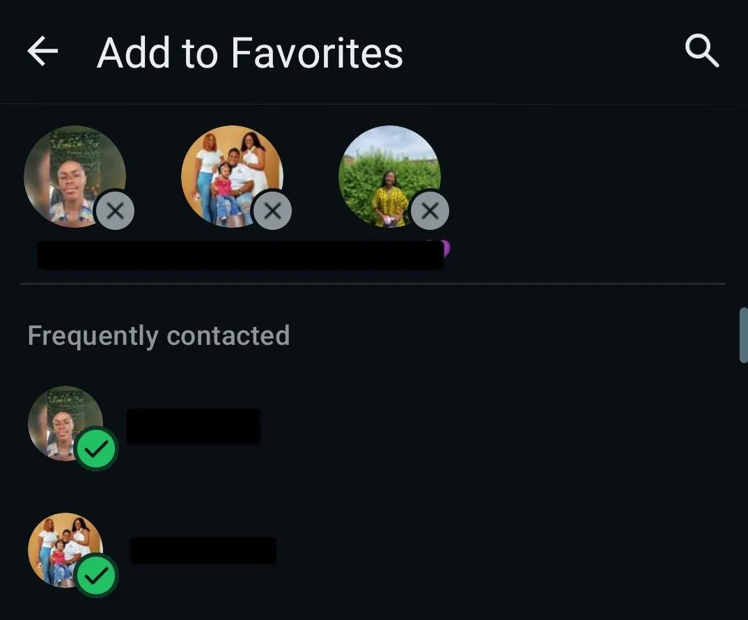 Giao diện WhatsApp khi thêm liên hệ vào danh sách &quot;Ưa thích&quot;, hiển thị các tùy chọn để chọn bạn bè, gia đình