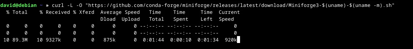 Lệnh Curl đang được thực thi trong terminal Linux để tải xuống gói cài đặt Miniforge3 từ GitHub, chuẩn bị cho việc cài đặt Mamba.