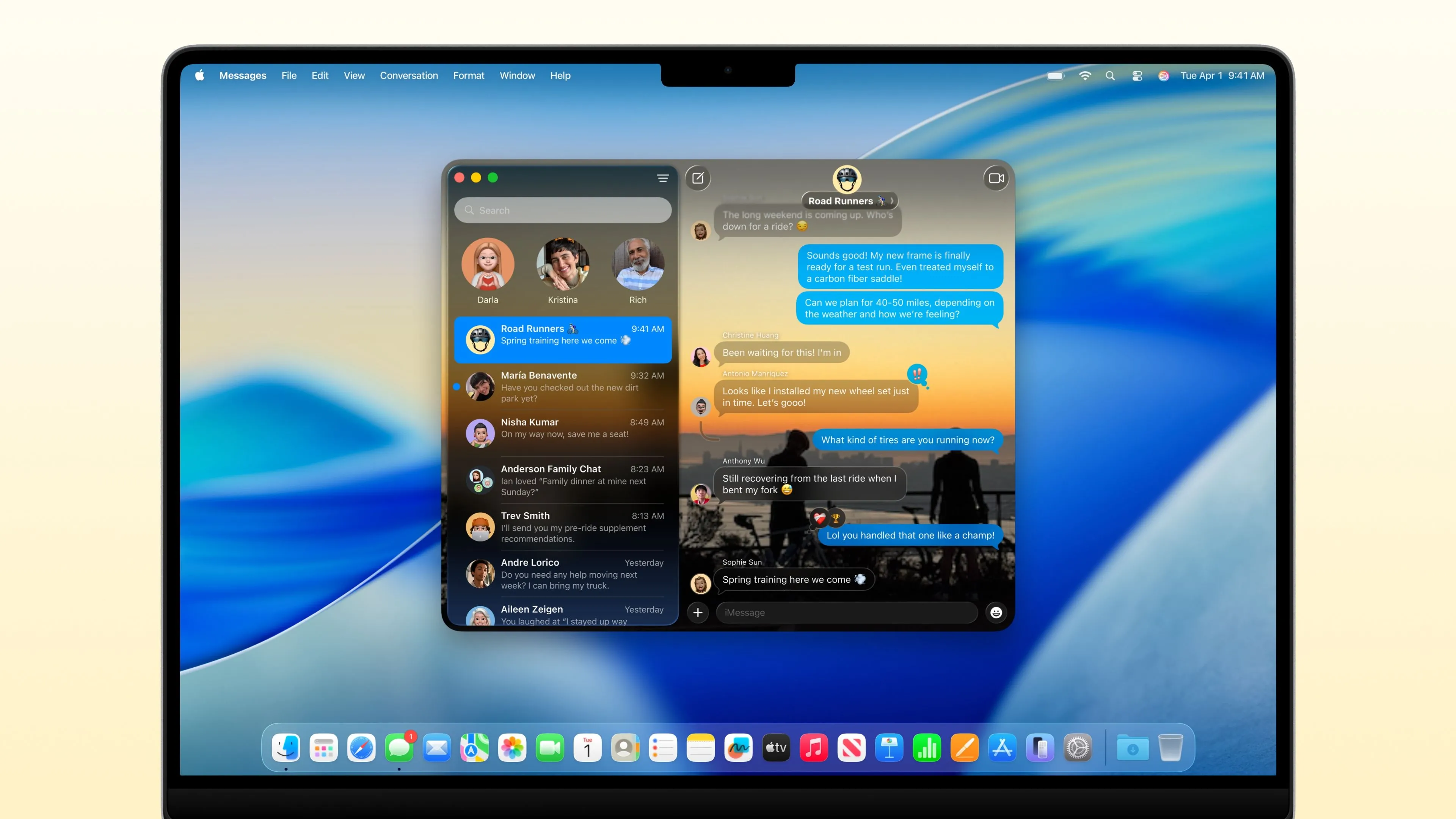 macOS Tahoe hiển thị ứng dụng Tin nhắn (Messages) với tính năng hình nền iMessage tùy chỉnh, cho thấy cách người dùng có thể cá nhân hóa giao diện trò chuyện, làm phong phú trải nghiệm nhắn tin trên Mac.
