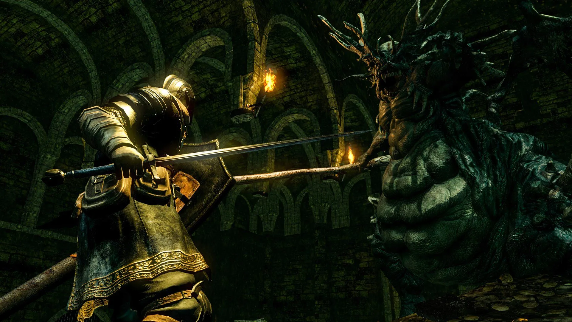 Một người chơi đang chiến đấu với quái vật trùm trong Dark Souls, biểu tượng của dòng game thử thách và gây nghiện, từng được coi là kén người chơi.