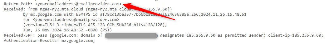 Một ví dụ cho thấy địa chỉ email người gửi và người nhận hoàn toàn trùng khớp, biểu thị một email giả mạo.