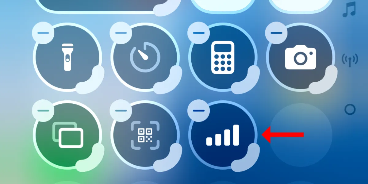 Nút điều khiển Dữ liệu di động được thêm vào cuối bố cục Control Center iOS 18