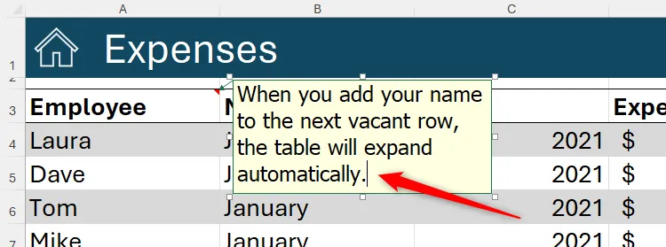 Quá trình nhập nội dung ghi chú vào một ô Excel, cho phép người tạo cung cấp chi tiết hoặc hướng dẫn trực tiếp trong bảng tính.