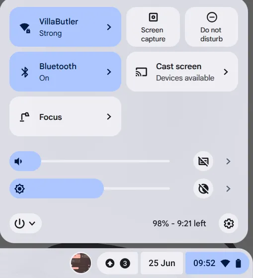 Thanh trượt điều khiển độ sáng màn hình trên hệ điều hành ChromeOS để tối ưu pin.