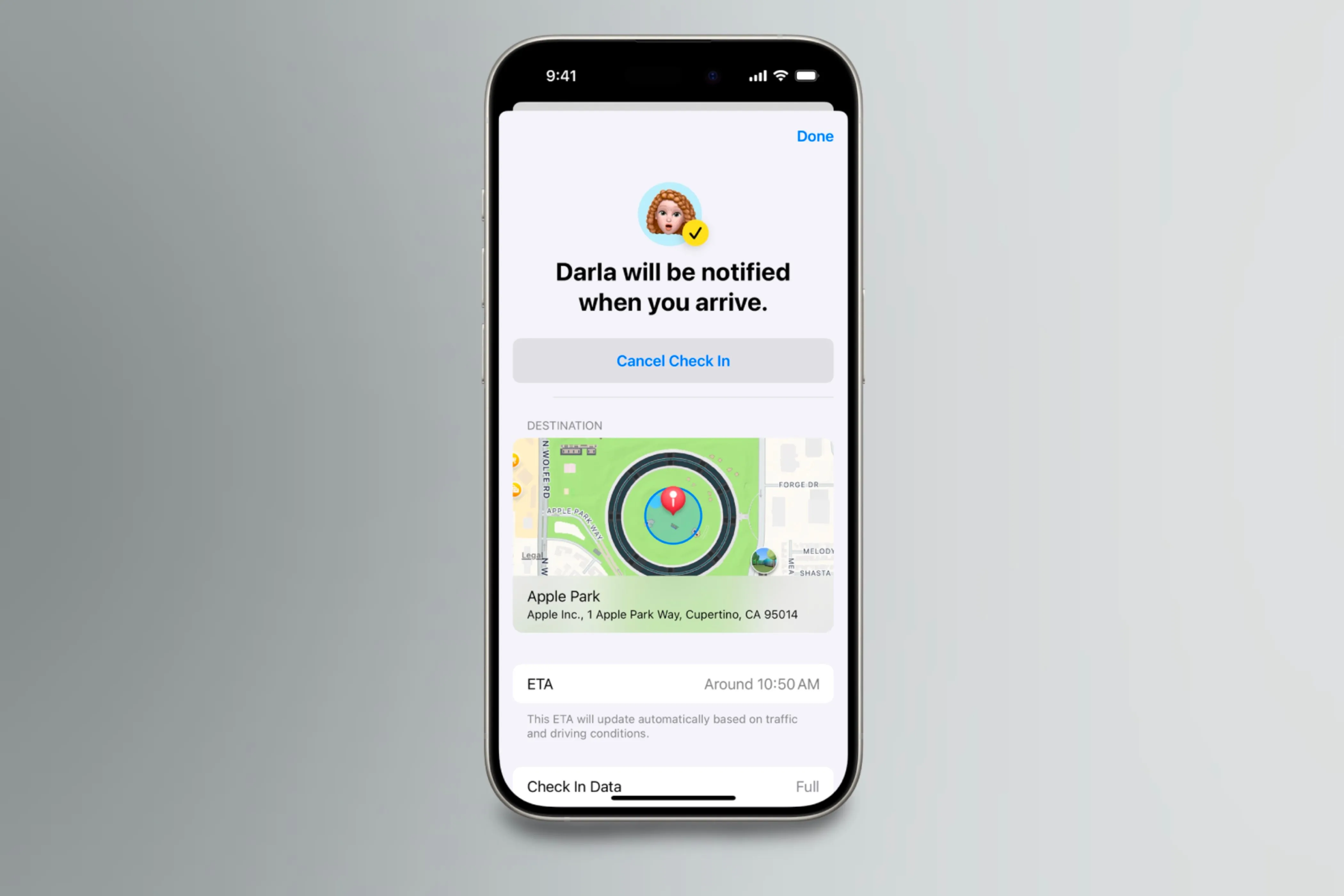 Hình ảnh minh họa tin nhắn Check In trên iPhone với nền nhiều màu sắc, thể hiện cách thức hoạt động của tính năng an toàn này.