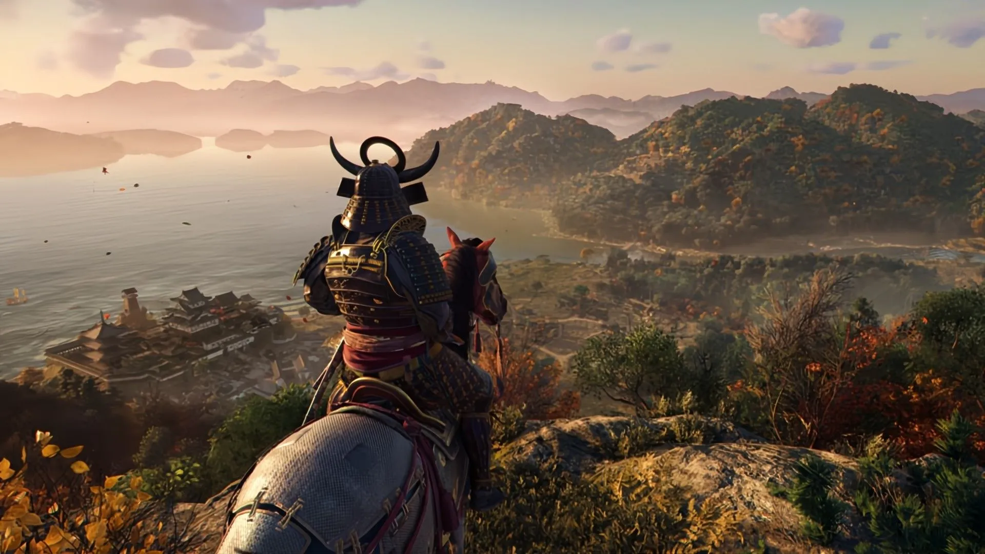 Nhân vật Samurai trong Assassin's Creed Shadows nhìn xuống một ngôi làng từ vách đá, minh họa khả năng tương thích của game với card đồ họa cũ