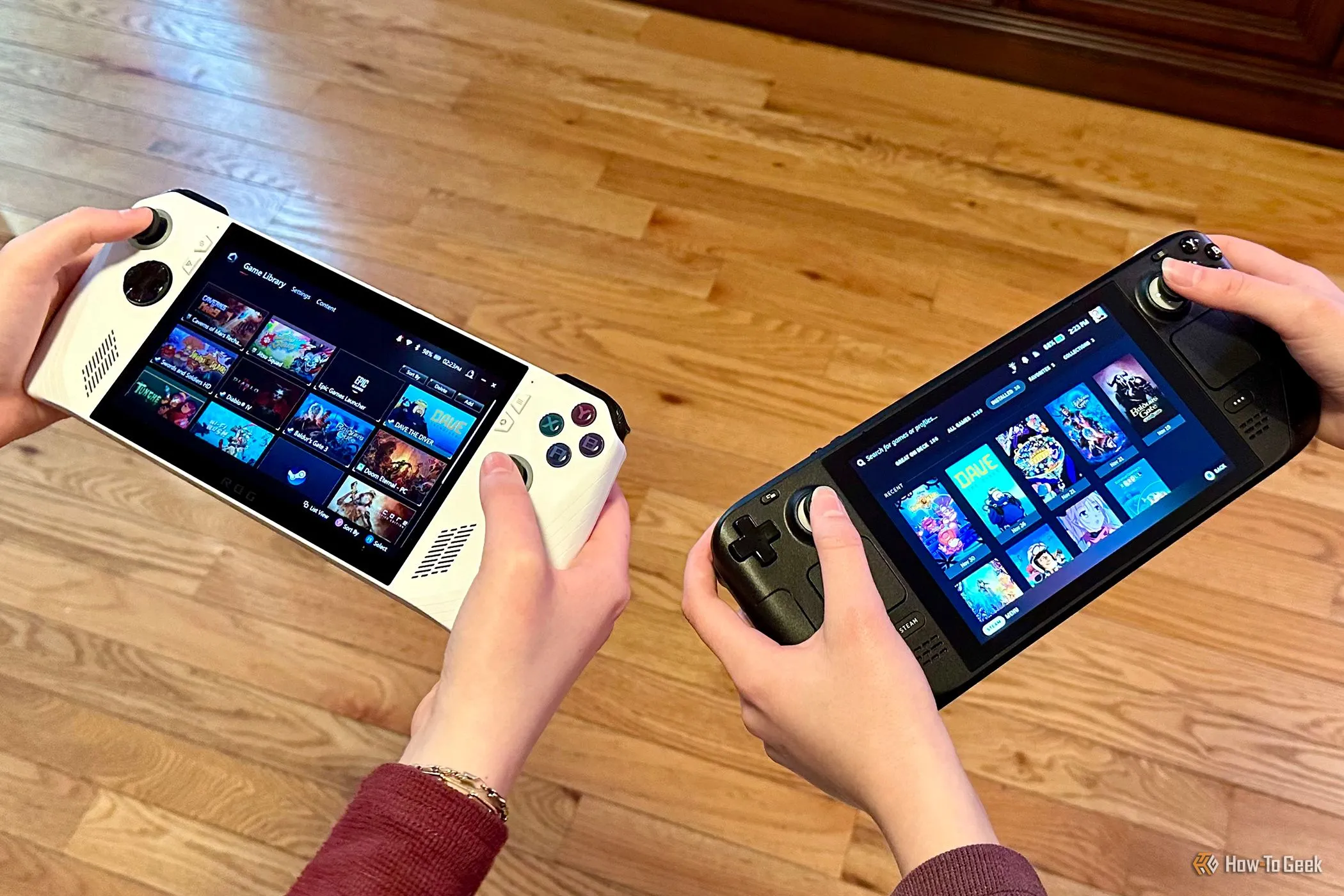 So sánh Asus ROG Ally Z1 Extreme và Steam Deck OLED, hai thiết bị chơi game cầm tay chạy Linux