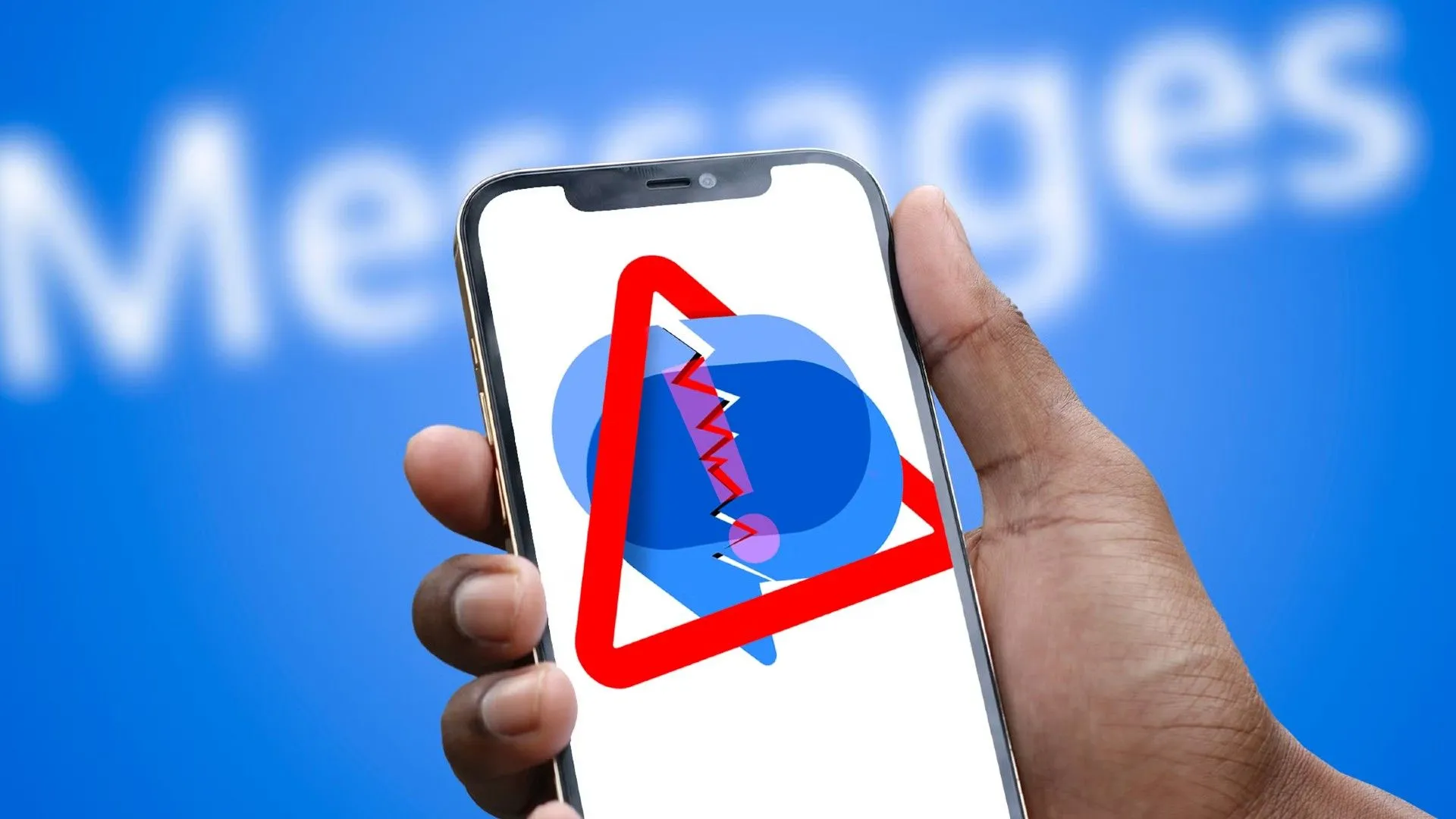 Bàn tay đang cầm điện thoại hiển thị ứng dụng Google Messages với nút &quot;Unsubscribe&quot; (Hủy đăng ký) mới