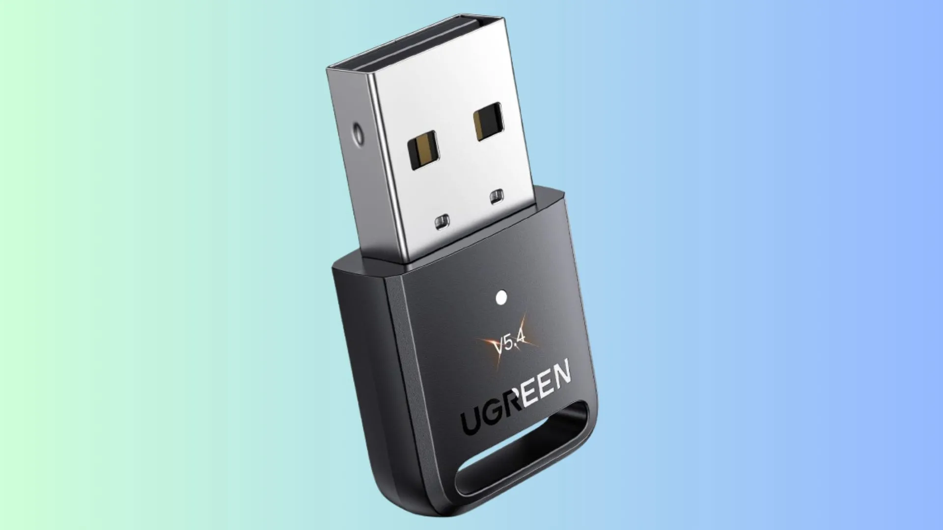 Bộ chuyển đổi Bluetooth 5.4 của UGREEN trên nền chuyển màu, giúp máy tính cũ kết nối không dây dễ dàng hơn khi làm việc từ xa.