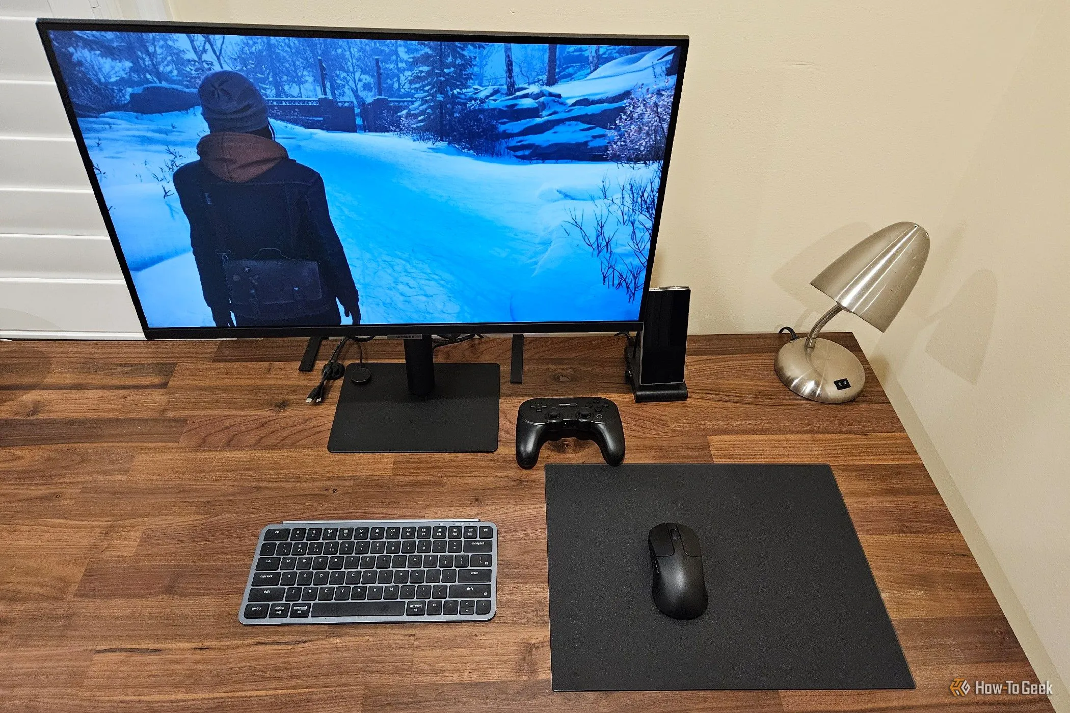 Chơi game Life Is Strange Double Exposure qua GeForce Now trên Samsung Galaxy Z Fold 6 kết nối với màn hình ngoài, mô phỏng trải nghiệm PC gaming