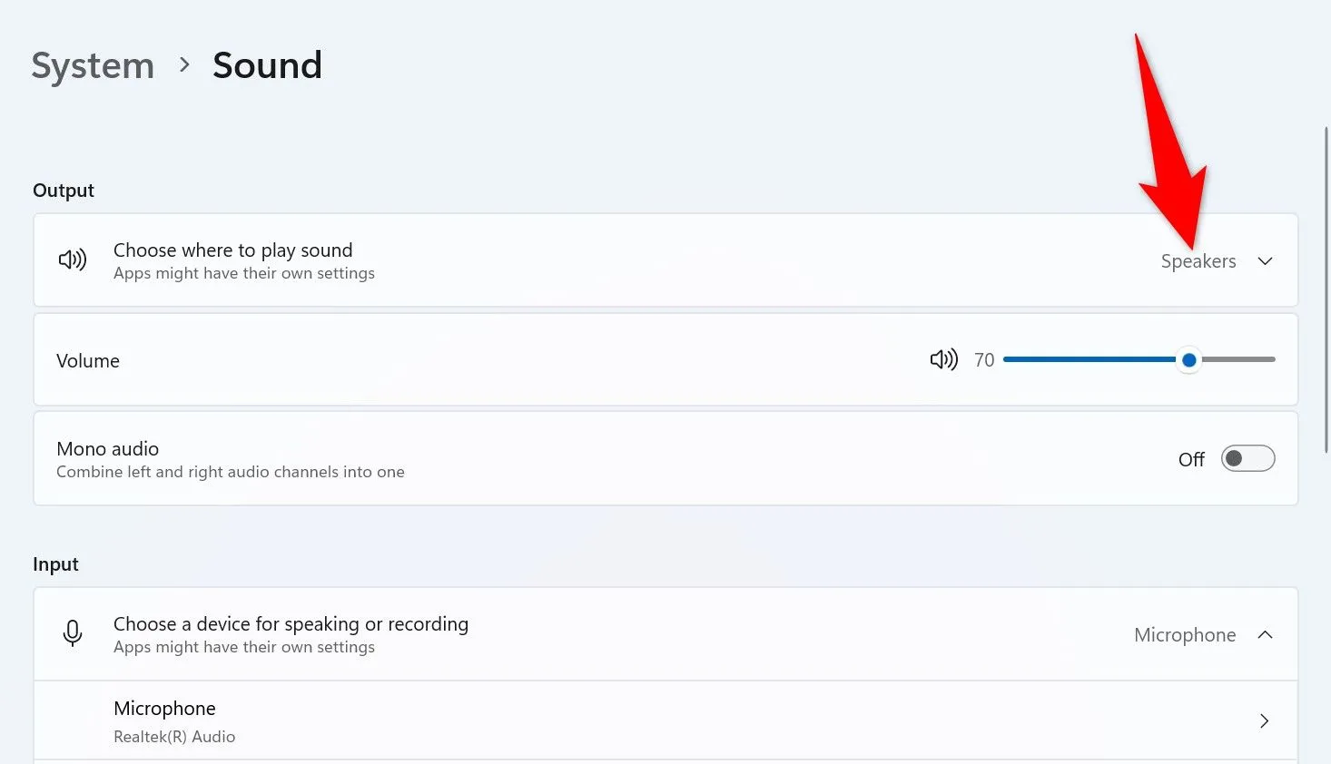 Chọn thiết bị đầu ra âm thanh phù hợp trong cài đặt âm thanh Windows 11