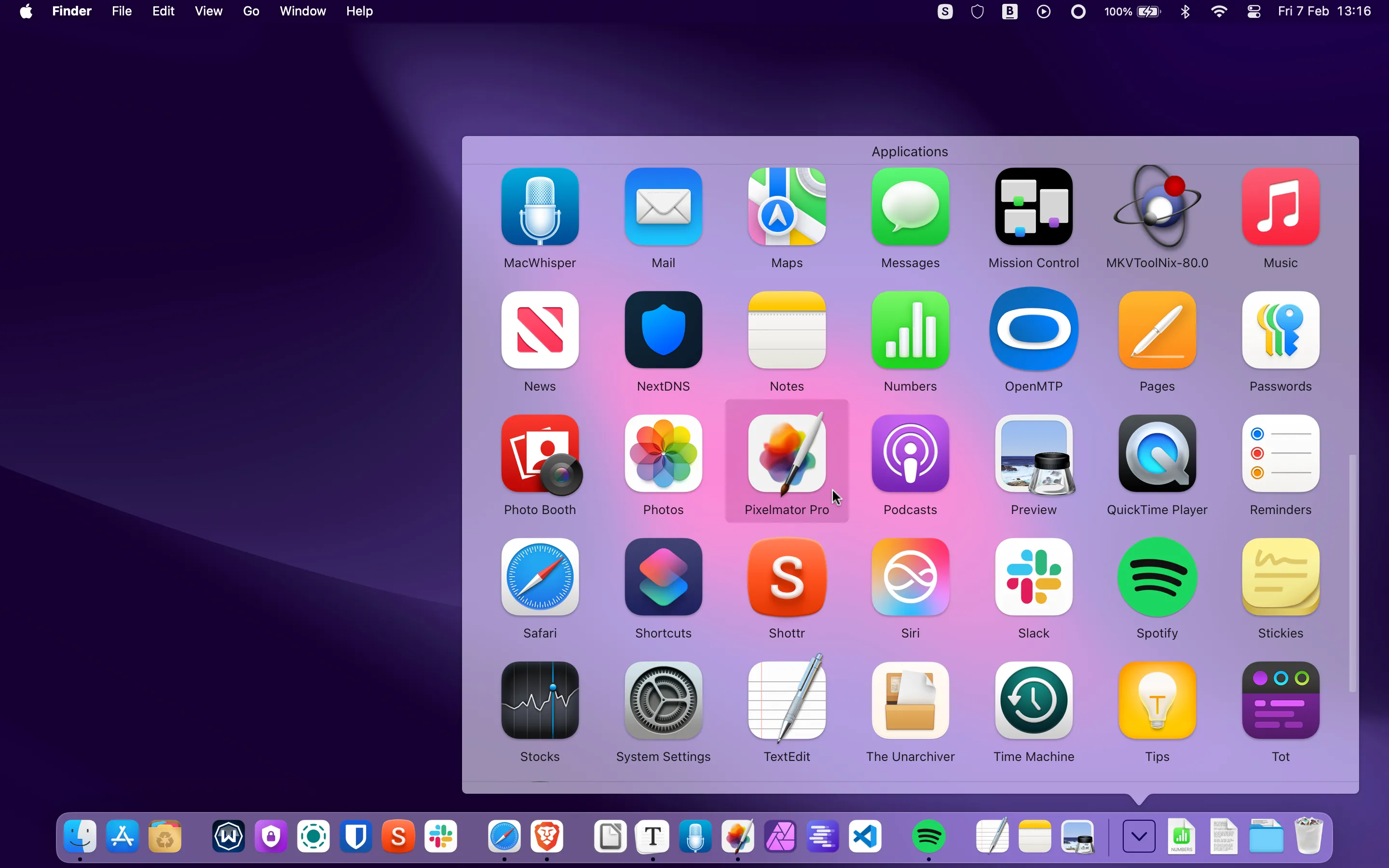 Hiệu ứng làm nổi bật (hover effect) khi di chuột qua ứng dụng trong lưới trên Dock Mac
