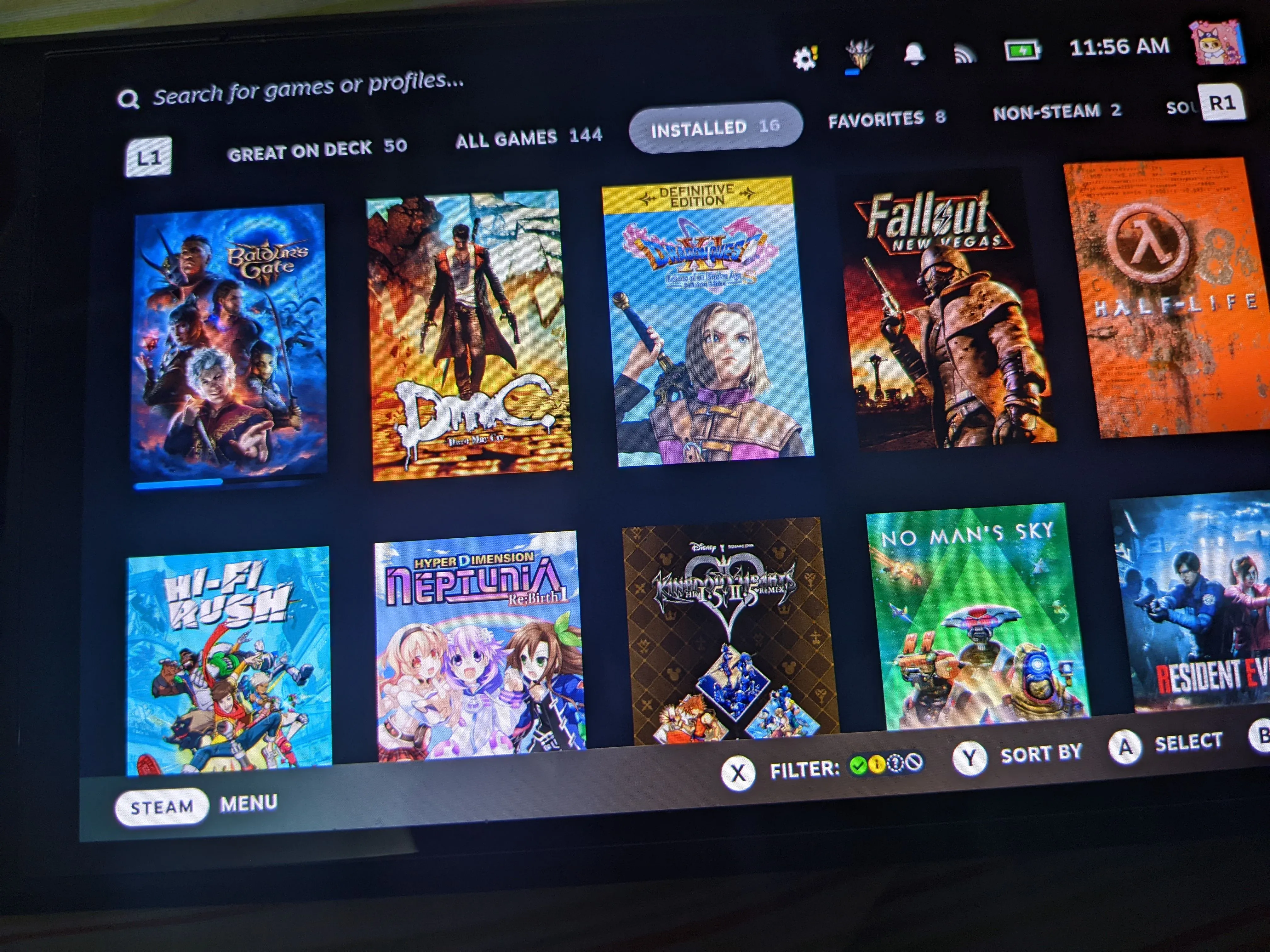 Thư viện game Steam hiển thị trên màn hình Steam Deck, minh họa giao diện người dùng.